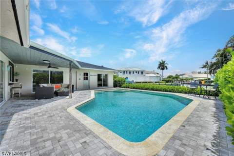 2140 Shad Ct, Naples FL - photo 14 of 45
