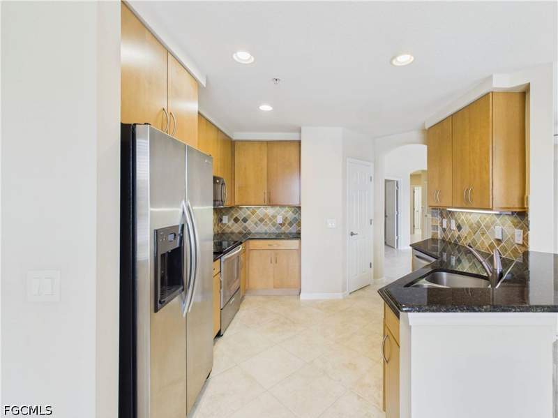 2 bedroom Condominium at 12971 Pennington Pl 102, Somerset, Fort Myers — photo 4