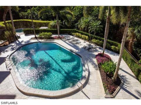 5555 Heron Point Dr 902, Naples FL - photo 10 of 29