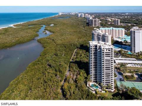 5555 Heron Point Dr 902, Naples FL - photo 14 of 29