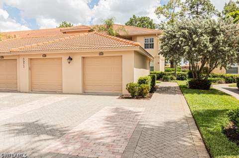 3977 Bishopwood Ct E 206, Naples FL - photo 14 of 39
