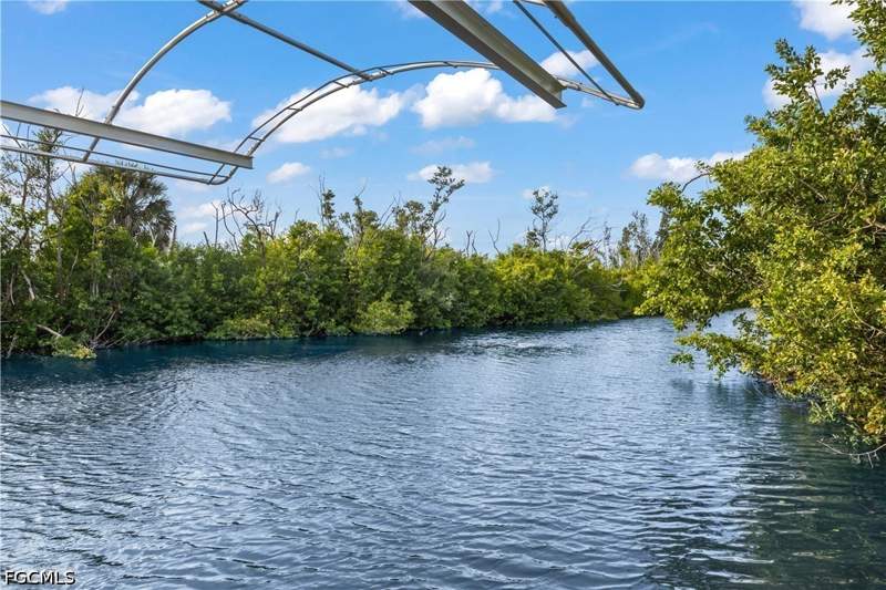 2 bedroom ManufacturedHome at 7150 Cobiac Dr, Pine Island Cove, St James City — photo 3