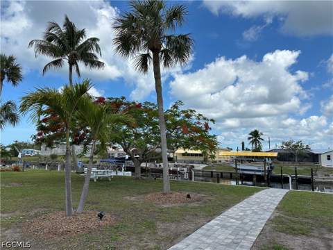 7150 Cobiac Dr, St James City FL - photo 8 of 37