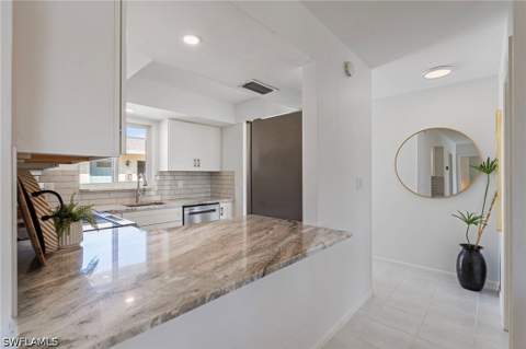 185 Palm Dr 18L, Naples FL - photo 17 of 21