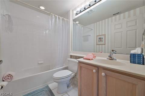 28060 Palmas Grandes Ln 105, Bonita Springs FL - photo 8 of 18