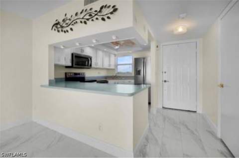 37 High Point Cir E 602, Naples FL - photo 11 of 33
