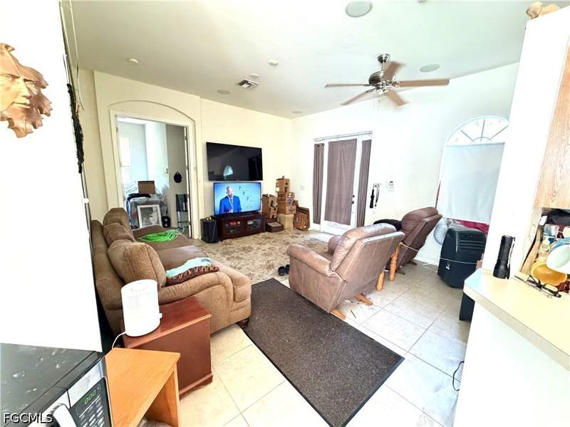 3 bedroom SingleFamilyResidence at 2700 Rita Ave N, Lehigh Park, Lehigh Acres — photo 2