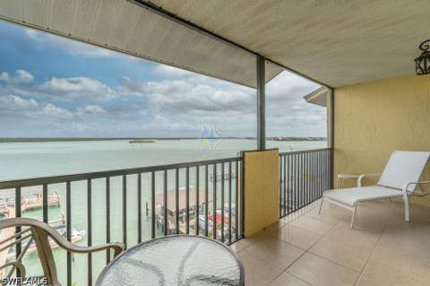 10 Tampa Pl 404, Marco Island FL - photo 22 of 39
