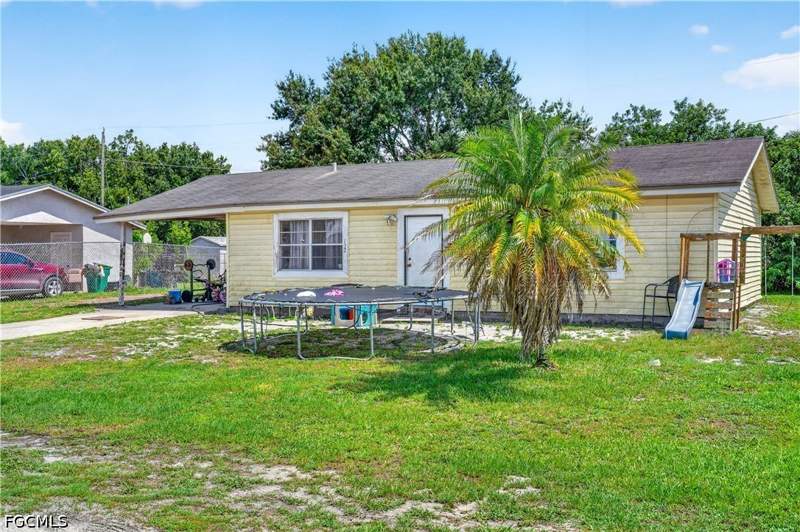 3 bedroom SingleFamilyResidence at 1132 Kentucky Ave, Harlem, Clewiston — photo 2