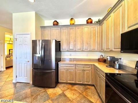 2560 Keystone Lake Dr, Cape Coral FL - photo 14 of 48