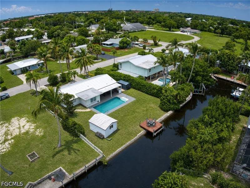 2 bedroom SingleFamilyResidence at 1019 Wyomi Dr, Whiskey Creek Terrace, Fort Myers — photo 2