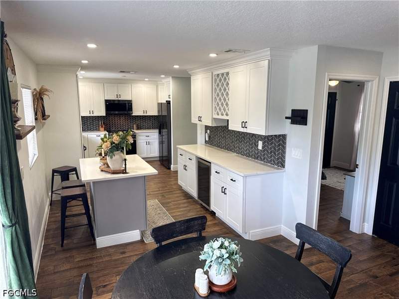 2 bedroom SingleFamilyResidence at 1019 Wyomi Dr, Whiskey Creek Terrace, Fort Myers — photo 5