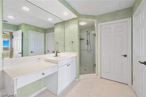 420 Cove Tower Dr 804, Naples FL - photo 21 of 50