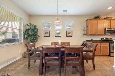 2466 Ashbury Cir, Cape Coral FL - photo 11 of 45