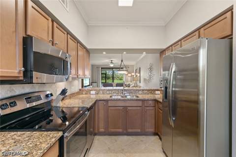 9735 Acqua Ct 615, Naples FL - photo 7 of 35