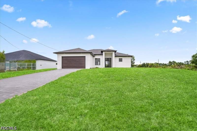 3 bedroom SingleFamilyResidence at 3371 Meadow Rd, Lehigh Acres, Lehigh Acres — photo 2