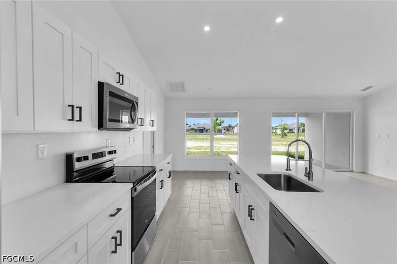 4 bedroom SingleFamilyResidence at 4130 NW 33rd St, Cape Coral, Cape Coral — photo 5