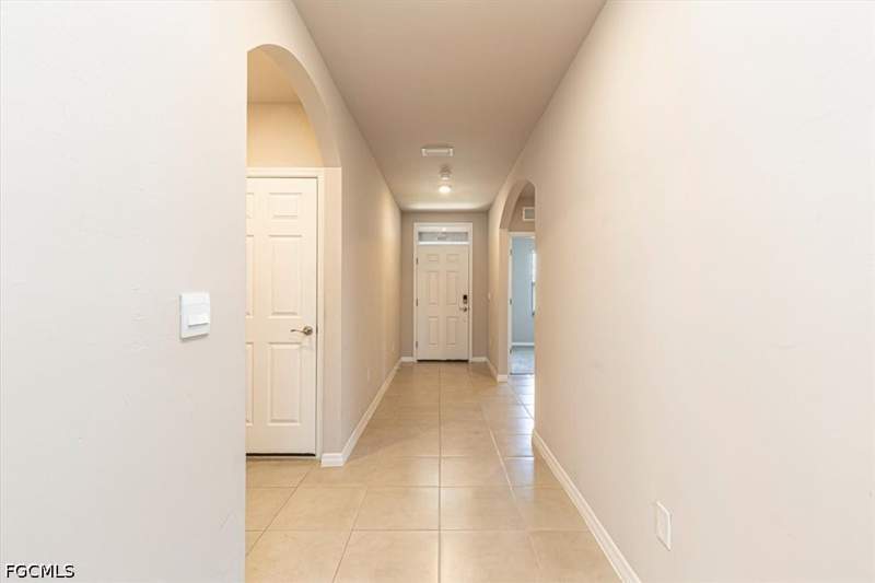 3 bedroom SingleFamilyResidence at 1806 NW 21st Ter, Cape Coral, Cape Coral — photo 3