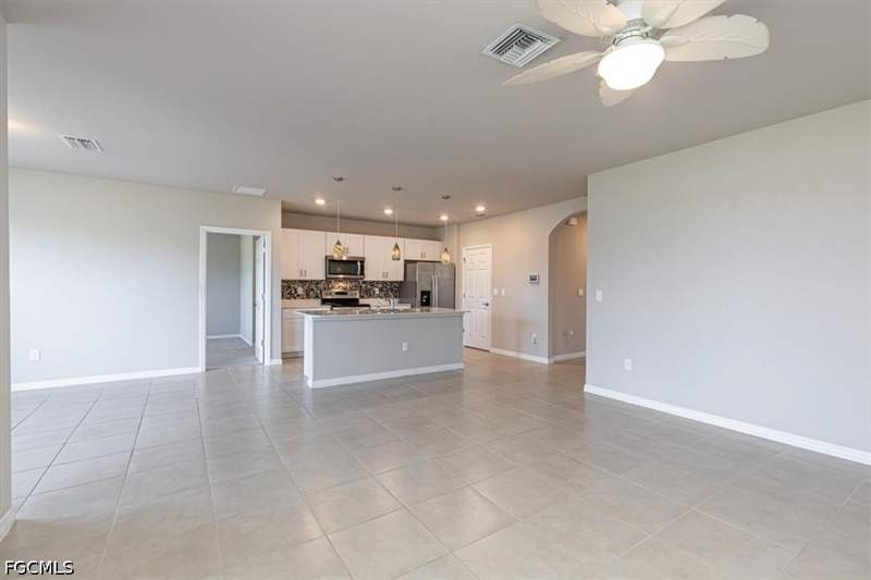 3 bedroom SingleFamilyResidence at 1806 NW 21st Ter, Cape Coral, Cape Coral — photo 5
