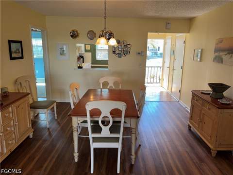1515 Edgewater Cir, Fort Myers FL - photo 14 of 37