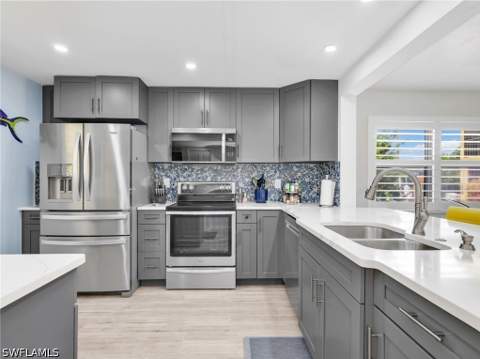 1112 SW 48th Ter C101, Cape Coral FL - photo 10 of 41