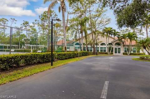5708 Deauville Cir J305, Naples FL - photo 21 of 31