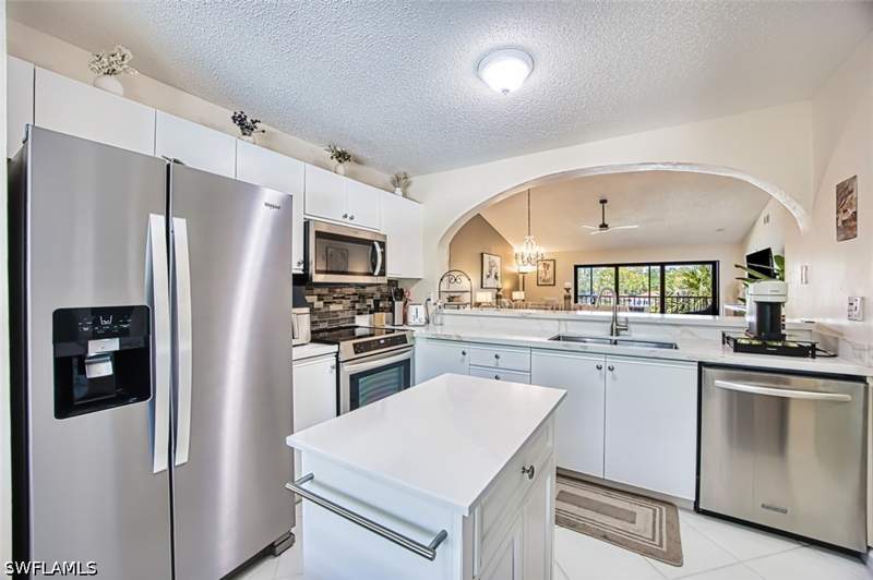 2 bedroom Condominium at 5708 Deauville Cir J305, Deauville Lake Club, Naples — photo 5