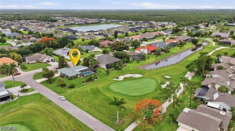 2 bedroom SingleFamilyResidence at 6114 Deer Run, The Forest, Fort Myers — photo 4