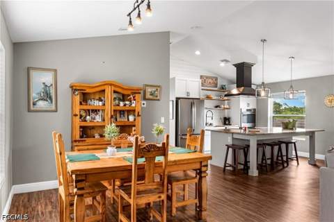 5013 Dania Cir, Labelle FL - photo 8 of 47