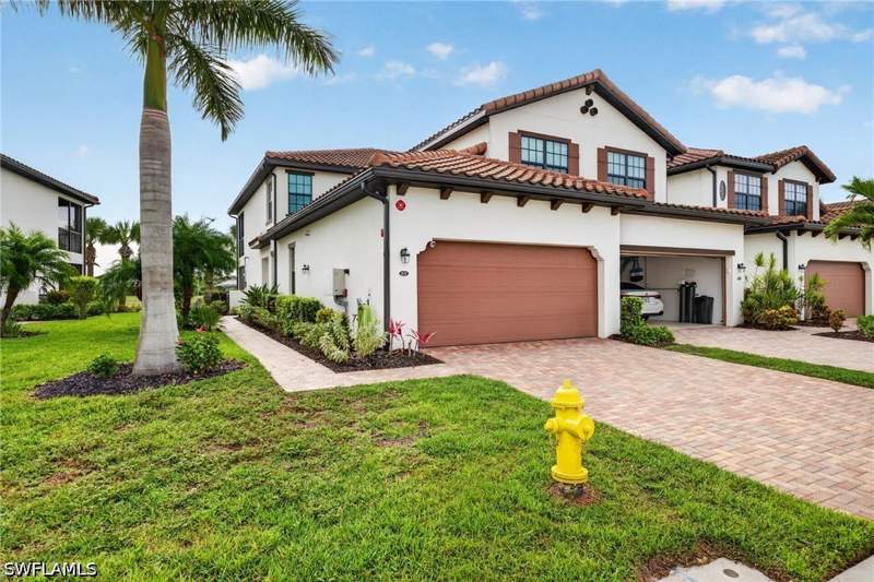 3 bedroom Condominium at 12020 Hawthorn Lake Dr 101, Arborwood Preserve, Fort Myers — photo 2