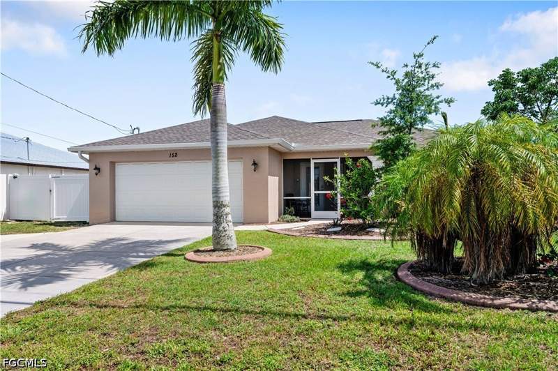 3 bedroom SingleFamilyResidence at 152 Nicholas Pkwy E, Cape Coral, Cape Coral — photo 2