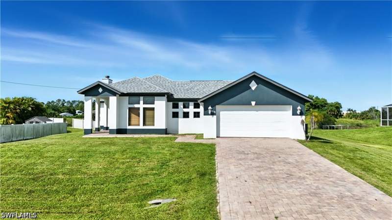 3 bedroom SingleFamilyResidence at 3933 18th St W, Lehigh Acres, Lehigh Acres — photo 3
