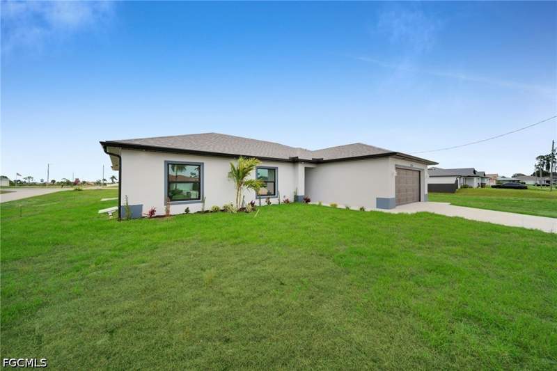 4 bedroom SingleFamilyResidence at 3721 NE 11th Pl, Cape Coral, Cape Coral — photo 3