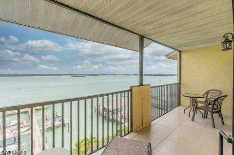 10 Tampa Pl 505, Marco Island FL - photo 23 of 40