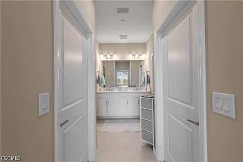 11790 Venetian Lagoon Dr 103, Fort Myers FL - photo 22 of 50