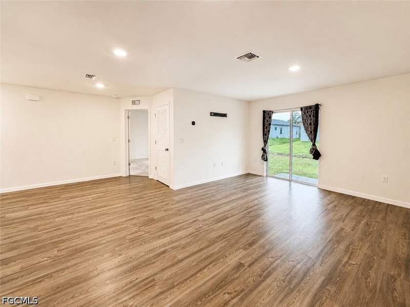 3 bedroom SingleFamilyResidence at 936 Panda Dr, Lehigh Acres, Lehigh Acres — photo 5