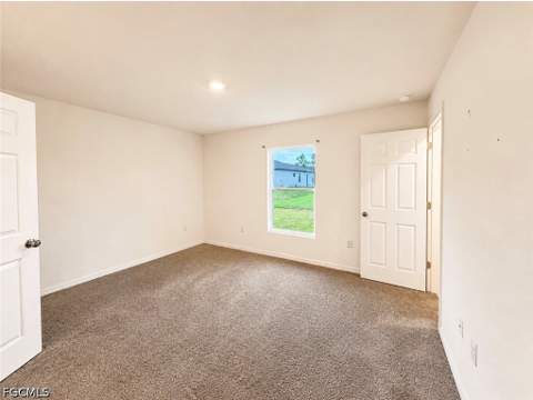 936 Panda Dr, Lehigh Acres FL - photo 7 of 10