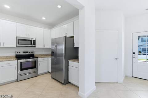 14128 Pine Lodge Ln, Fort Myers FL - photo 8 of 45