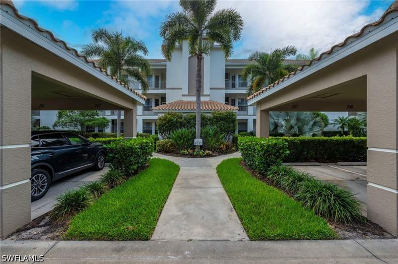 2 bedroom Condominium at 8247 Parkstone Pl 206, Waterford At Vanderbilt Country Club, Naples — photo 2