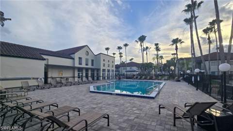 3407 Winkler Ave 304, Fort Myers FL - photo 16 of 17