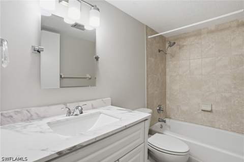 3150 Binnacle Dr 106, Naples FL - photo 18 of 27