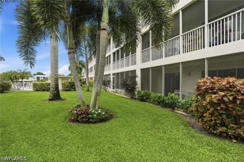 3150 Binnacle Dr 106, Naples FL - photo 19 of 27