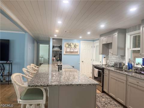 2781 Indianwood Dr, North Fort Myers FL - photo 12 of 44