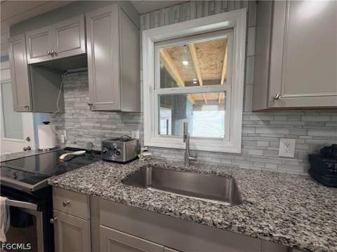 2781 Indianwood Dr, North Fort Myers FL - photo 14 of 44