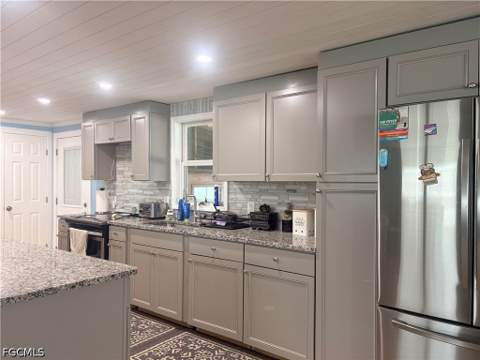 2781 Indianwood Dr, North Fort Myers FL - photo 15 of 44