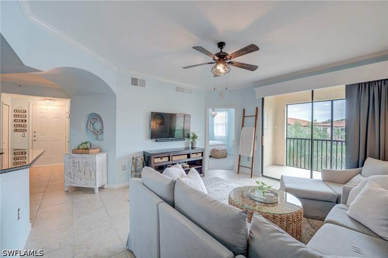 2 bedroom Condominium at 12940 Positano Cir 304, Positano Place, Naples — photo 2