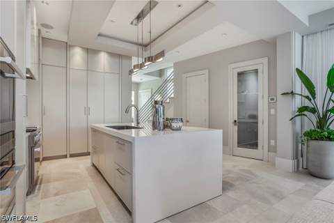 32 6th St S, Naples FL - photo 11 of 37