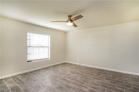 911 NE 9th St, Cape Coral FL - photo 12 of 15