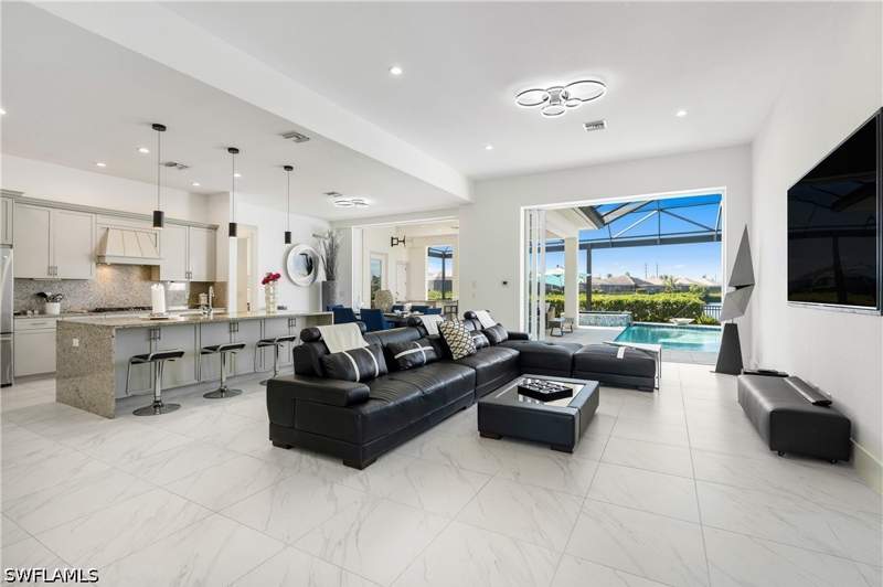 4 bedroom SingleFamilyResidence at 17288 Hidden Estates Cir, Hidden Harbor, Fort Myers — photo 3