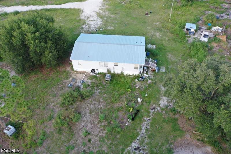3 bedroom ManufacturedHome at 673 Evans Rd, Labelle, Labelle — photo 4